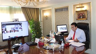 وزير التعليم العالي يوجه بتكريم شهداء كورونا من الأطقم الطبية والإدارية 