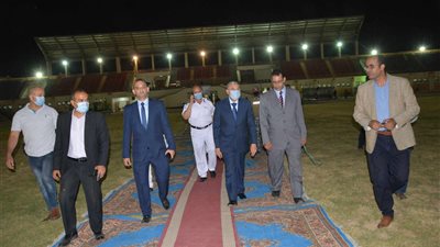 محافظ المنيا يتفقد مقر اللجنة العامة للانتخابات لمتابعة الاستعداد لأعمال الفرز والتجميع (صور)