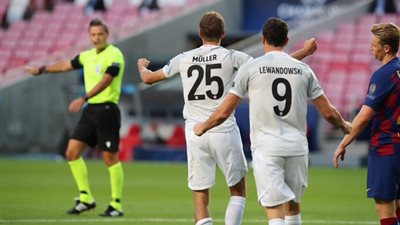 بايرن ميونيخ يسحق برشلونة 8-2 ويتأهل لنصف نهائي دوري الأبطال