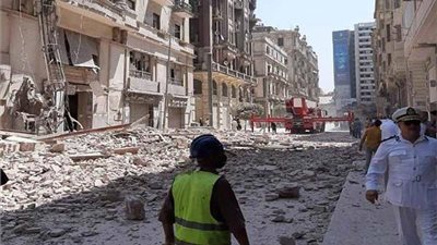 التفاصيل الكاملة بشأن انهيار العقار رقم 50 بقصر النيل