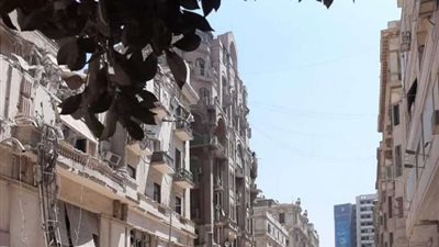 ننشر تفاصيل معاينة النيابة لعقار قصر النيل المنهار.. وإخلاء 3 عقارات مجاورة 