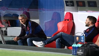 رئيس برشلونة يعلن إقالة كيكي سيتين