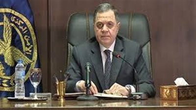 وزير الداخلية يهنئ وزير الدفاع ورئيس الأركان بالعام الهجري الجديد