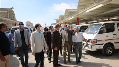 أمهلهم 48 ساعة.. محافظ كفرالشيخ يحذر مسئولي 