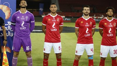 عاجل - اشتباه في إصابة نجم الأهلي بقطع بالرباط الصليبي