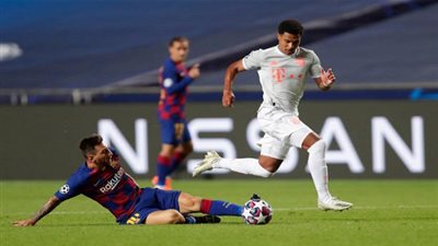 حرب ثلاثية على ليونيل ميسي