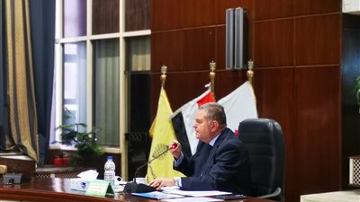  وزير قطاع الأعمال: 1.7 مليار جنيه لتأهيل مصانع الأدوية التابعة