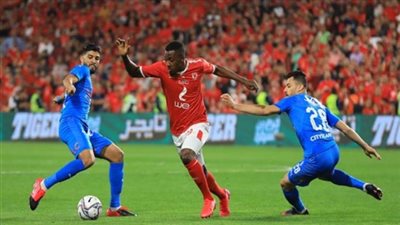 صفقة الموسم.. حقيقة مفاوضات الأهلي لخطف نجم الزمالك الأول