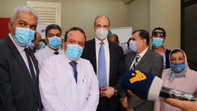 وزير الصحة اللبناني يوجه الشكر لمصر لجهودها نحو مصابي انفجار المرفأ