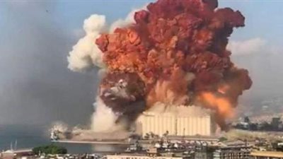 الكويت تعلن تعهدها ببناء صومعة القمح  المدمرة في لبنان