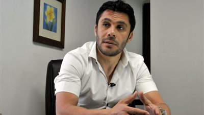 أحمد حسن يكشف سر تراجع مستوى نجم الأهلي أمام الزمالك