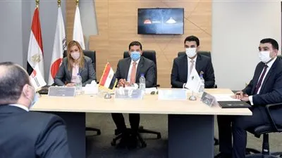 رئيس هيئة الاستثمار يشارك في لجان المقابلات الشخصية للدفعة الثالثة من البرنامج الرئاسي لتأهيل التنفيذيين للقيادة  