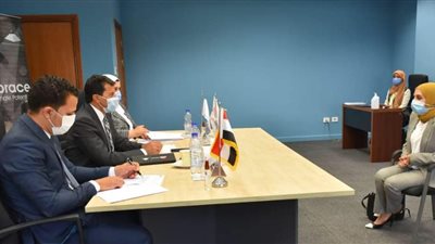 وزير الرياضة يشارك في تقييم المتقدمين للبرنامج الرئاسي للتأهيل للقيادة