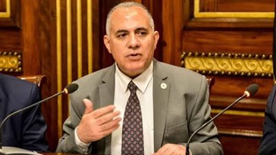 وزير الري يشارك في لجان المقابلات الشخصية للمتقدمين للبرنامج الرئاسي للتأهيل للقيادة