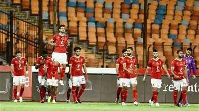 نجم الأهلي يدافع عن نفسه بعد واقعة القمة