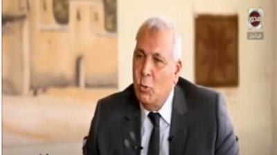 شاهد.. محافظ الوادي الجديد: تغطية الطريق الرئيسية بالمحافظة بشبكة المحمول