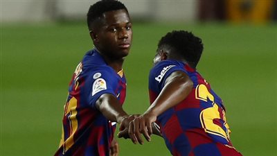 برشلونة يحصن أنسو فاتي بشرط جزائي ضخم