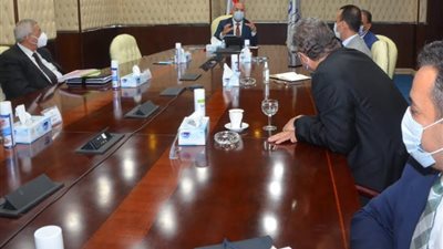  وزير الإسكان ومحافظ القاهرة يتابعان 3 مشروعات تطوير