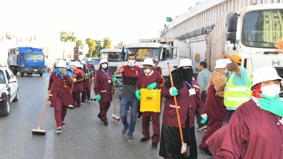 تفاصيل إشارة البدء لتدشين عمل أول شركة للنظافة لكنس الشوارع والميادين بالدقهلية 