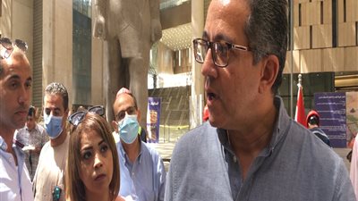 العناني يعلن سبب تأجيل موكب المومياوات الملكية (فيديو)