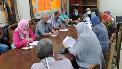 صحة بني سويف تراقب النفايات الخطرة بالكاميرات والـ«GPS» 