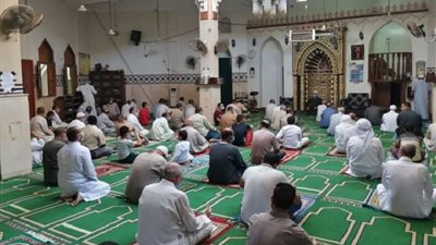 بعد 5 أشهر.. عودة صلاة الجمعة بعد كورونا في 2475 مسجدًا ببني سويف (صور)