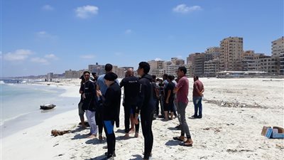 انتشال جثمان شاب لقى حتفه غرقا بشاطئ النخيل في الإسكندرية