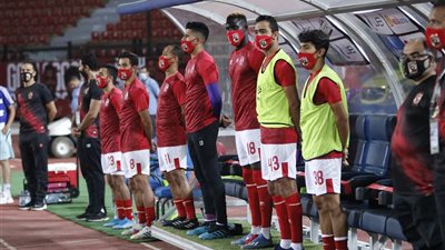 فايلر يستقر على إجراء تعديل إضطراري في تشكيل الأهلي أمام المصري