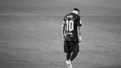 باريس سان جيرمان يستخدم سلاح العلاقات لحسم صفقة ميسي 