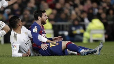 برشلونة يطرد طاقم المحامين بسبب ميسي