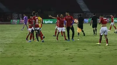 3 عروض احتراف لنجم الأهلي
