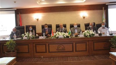 محافظ الجيزة: إنشاء وحدة مركزية للمتغيرات المكانية ووحدات فرعية بالأحياء