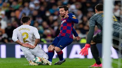 عاجل.. تزايد فرص بقاء ميسي في برشلونة