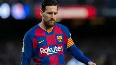 تعليق مثير من نجم ريال مدريد على إمكانية رحيل ميسي