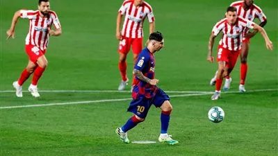 صحفي إسباني يكشف عن موعد حديث ميسي مع جماهير برشلونة 