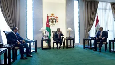 بعد قمة السيسي.. تعرف على المشروعات الضخمة بين مصر والأردن والعراق 