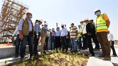 وزير الإسكان يشدد على ضرورة الإنتهاء من مشروع  الحدائق المركزية بالعاصمة الإدارية في المواعيد المحددة 