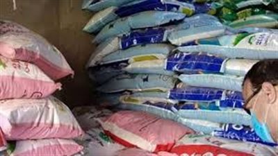 تحرير 12 محضرا وتشميع مخزن لبيع أسمدة زراعية بالمنيا