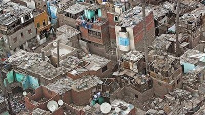 نقل السكان لوحدات آمنة.. تفاصيل حملات إزالة العشوائيات والمناطق الخطرة