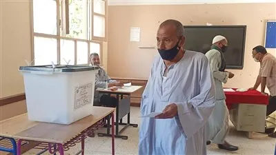 ناخب بقنا: نشارك في انتخابات الشيوخ لدعم بناء مصر الحديثة (فيديو)