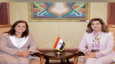 وزيرتا التخطيط والهجرة تتفقان على توفير فرص تدريب لشباب الدارسين بالخارج