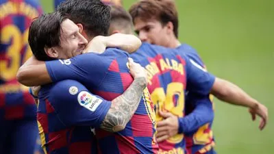 بعد ميسي.. نجم برشلونة يقترب من البقاء