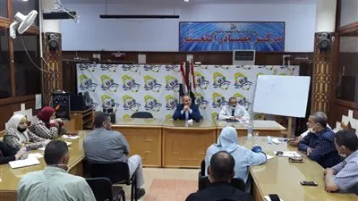 وكيل تعليم الفيوم يعقد اجتماعا مع مسئولي الجودة بالمديرية   