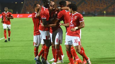 الأهلي في طريقه لفسخ التعاقد مع نجمه 