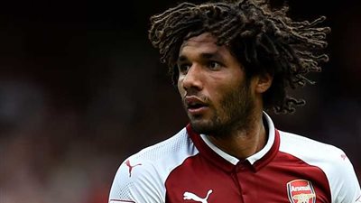 النني يستقبل الدوري الإنجليزي بطريقة مختلفة