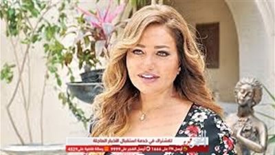 ليلى علوي تحتفل بقدوم عام جديد بالتقويم المصري