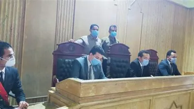 تأجيل محاكمة المتهم بقتل سيدة وطفليها التوأم بالبحيرة (صور)