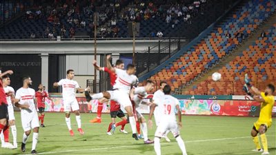 بيراميدز يخطط لخطف نجم الزمالك