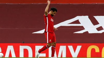 أول تعليق من محمد صلاح بعد تسجيله «هاتريك» في شباك ليدز يونايتد