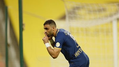 بدون ركلات الجزاء.. حمد الله وجوميز 